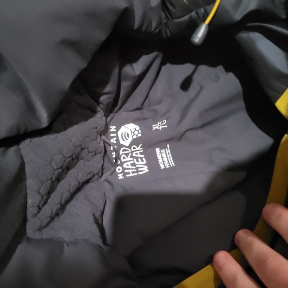 Mountain hardware gortex jacket - Picture 2 of 7